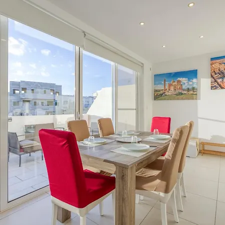 A Lovely 1br Penthouse With Private Terrace & Wifi By 360 Estates Apartment Gzira