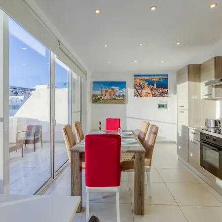 A Lovely 1br Penthouse With Private Terrace & Wifi By 360 Estates * Gzira